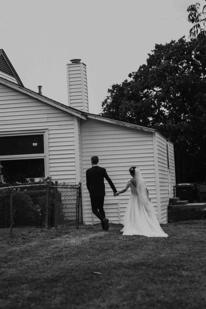 diy-backyard-wedding-dallas-texas-moth and moonlite